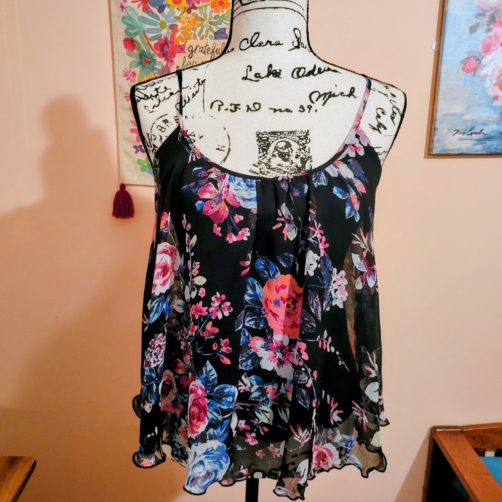 Express Boho Chic Floral Pleated Top, Chiffon, Romantic, XS, Flowy, EUC - Picture 4 of 14